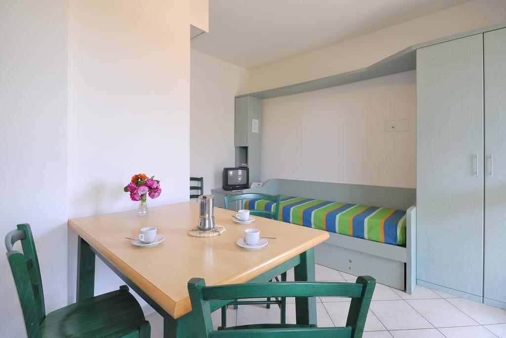 La Cecinella Apartments Marina di Cecina Zewnętrze zdjęcie